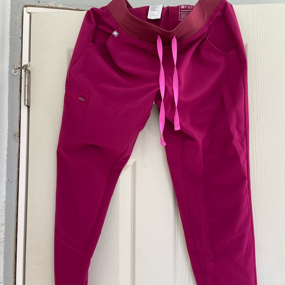 FIGS Zamora Jogger Scrub Pants